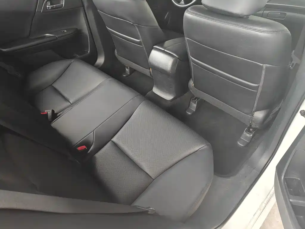 Honda Accord 2015 — фото 11
