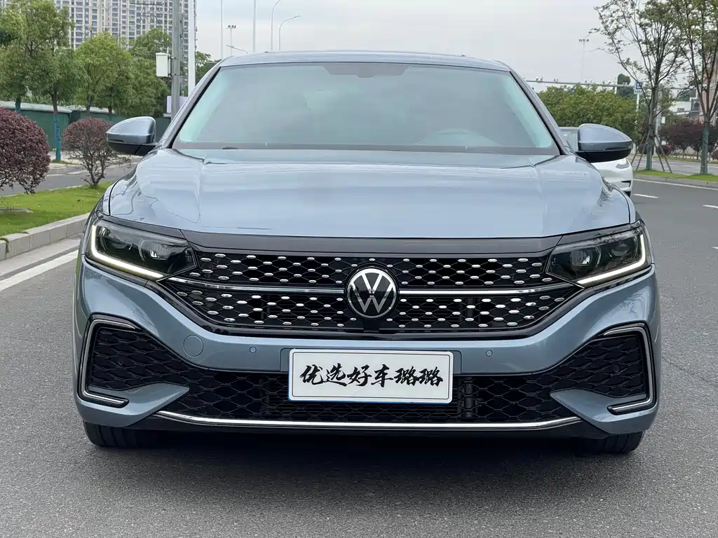 Volkswagen Passat 2022