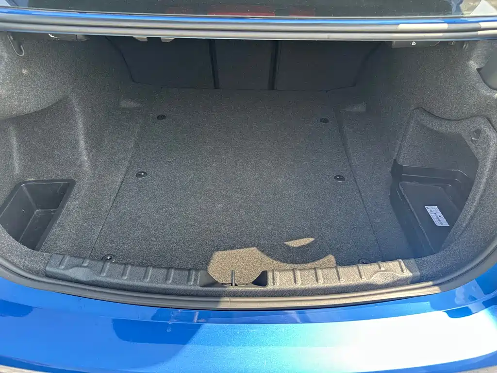 BMW 3 Series 2016 — фото 16