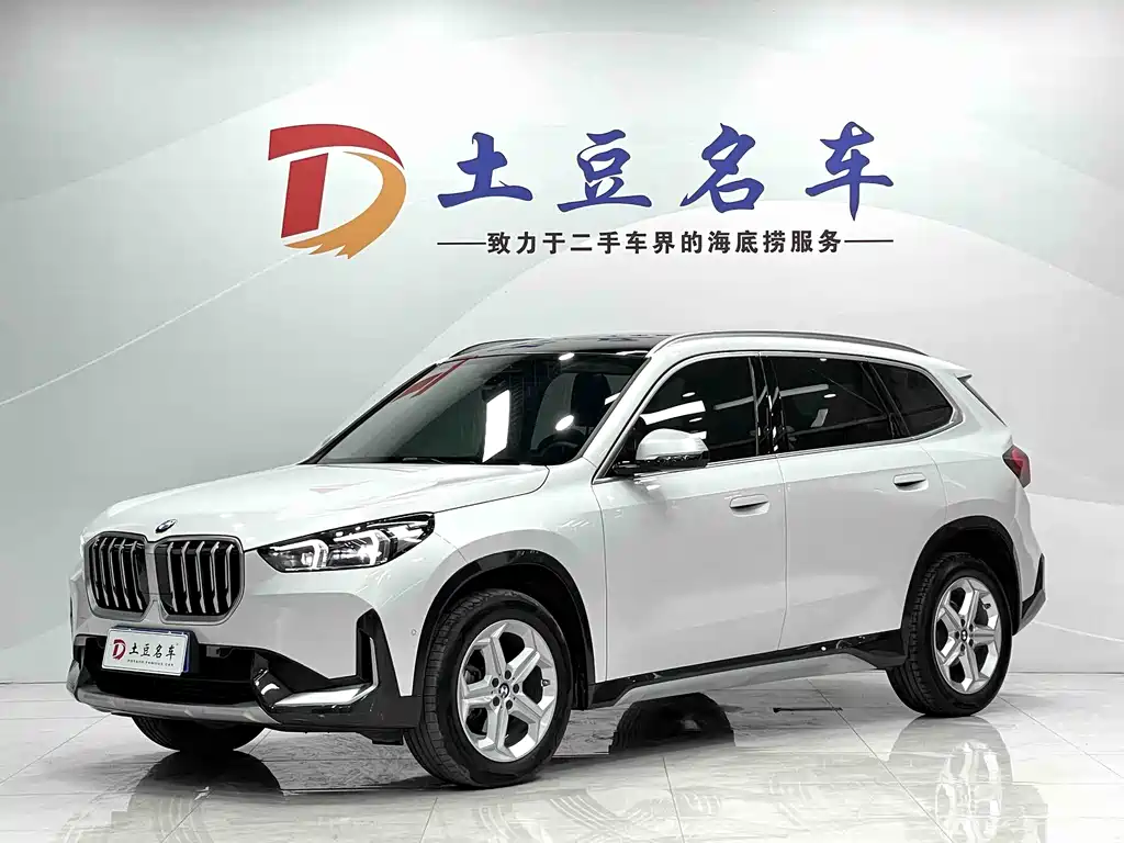 BMW X1 2024 — фото 1