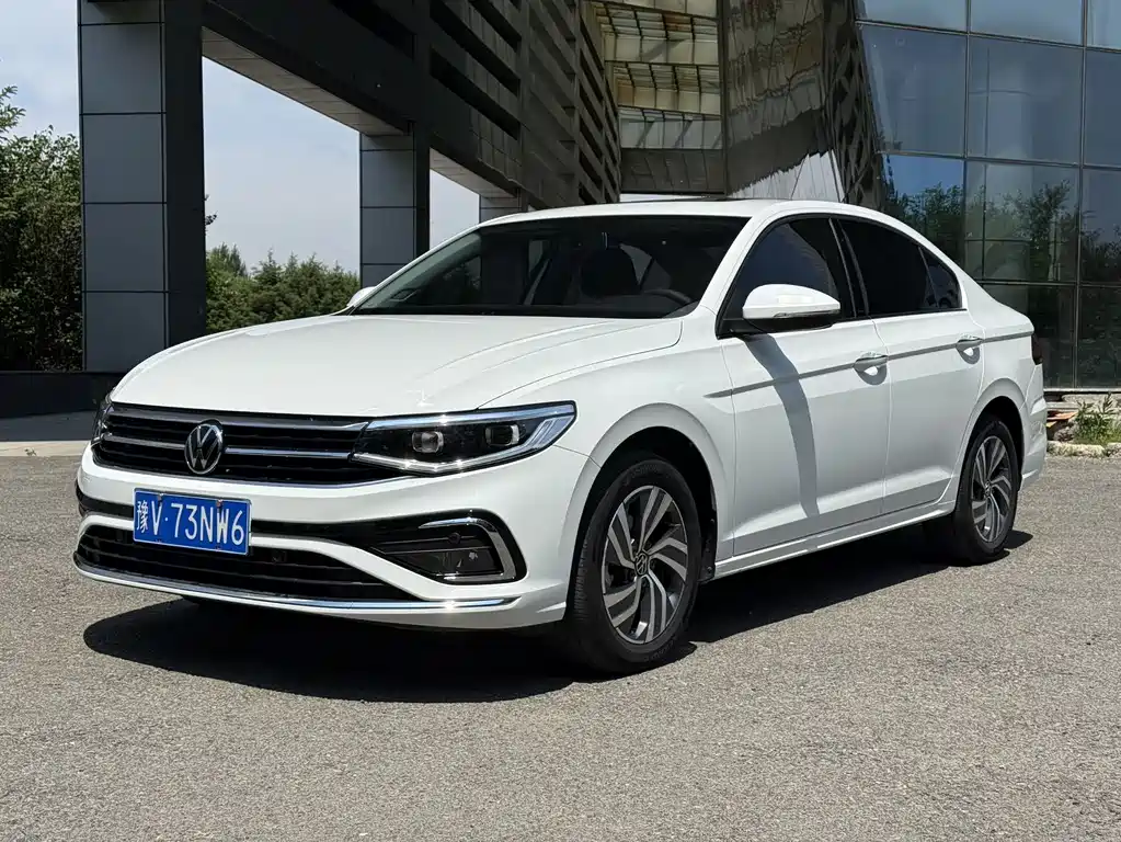 Volkswagen Bora 2023