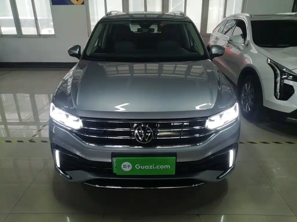 Volkswagen Tiguan L PHEV 2021 — фото 3
