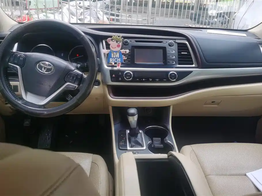 Toyota Highlander 2016 — фото 12