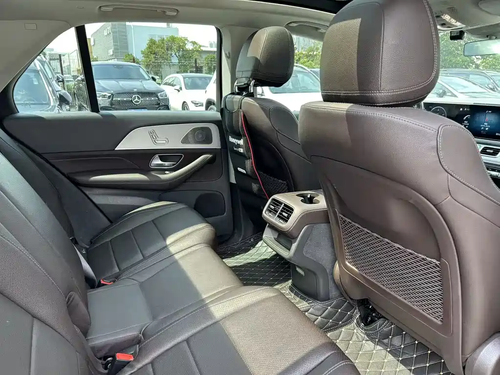 Mercedes-Benz GLE 2020 — фото 12