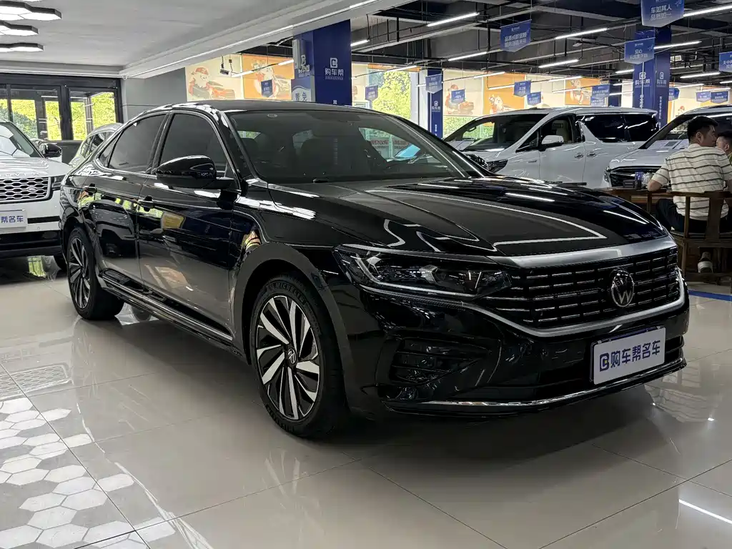 Volkswagen Passat 2023 — фото 3