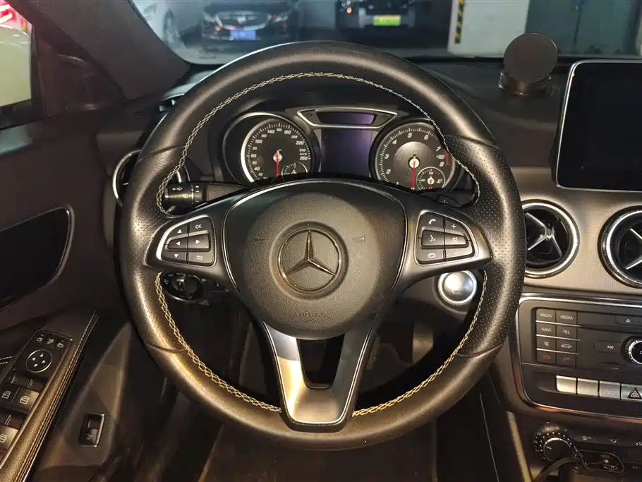 Mercedes-Benz CLA 2016 — фото 15