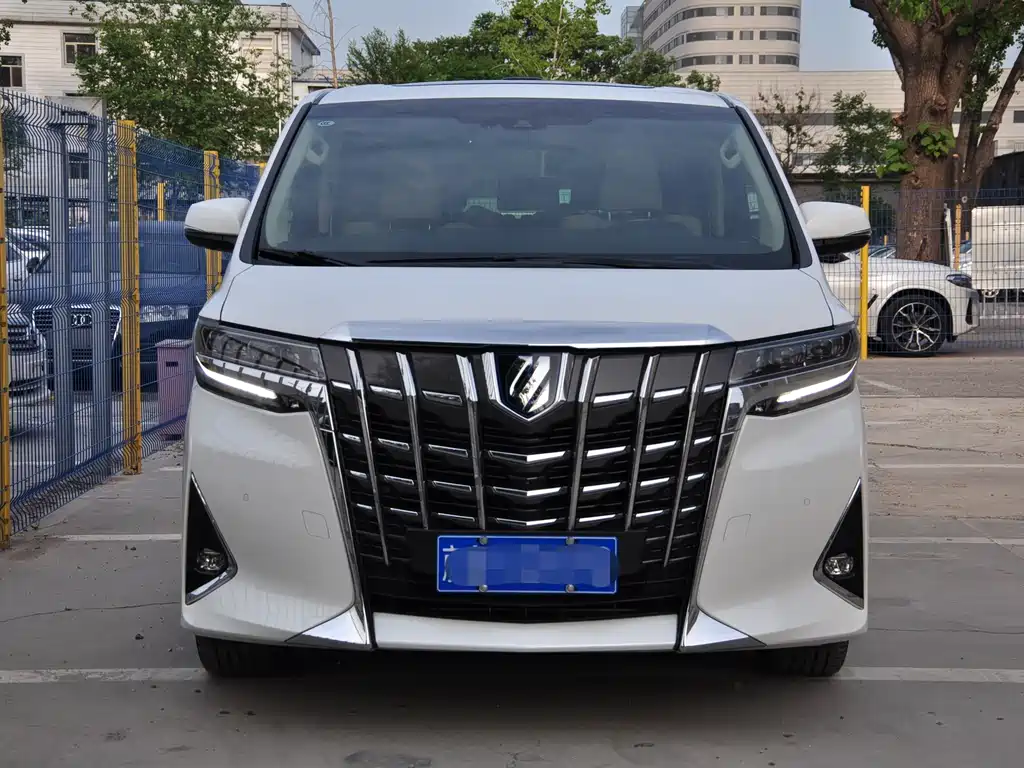 Toyota Alphard 2022 — фото 2