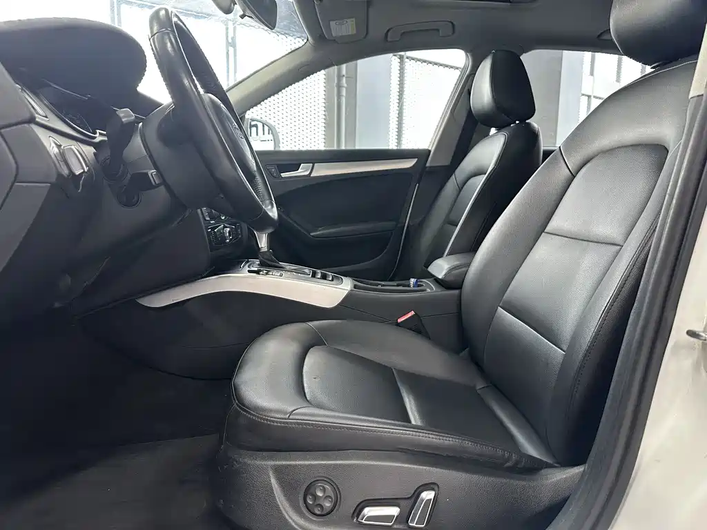 Audi A4L 2014