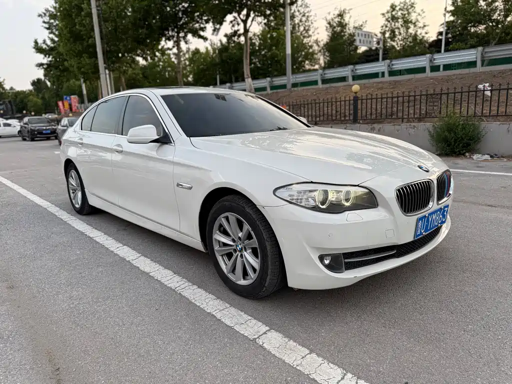 BMW 5 Series 2012 — фото 3