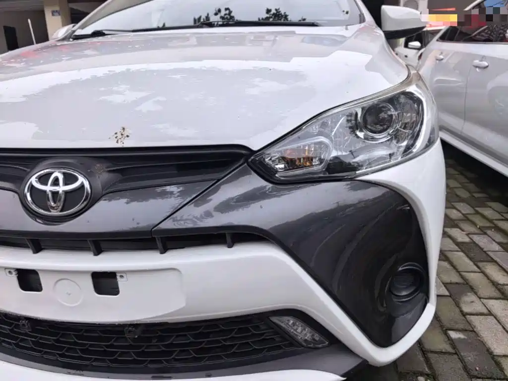 Toyota Yaris L 2019 — фото 24