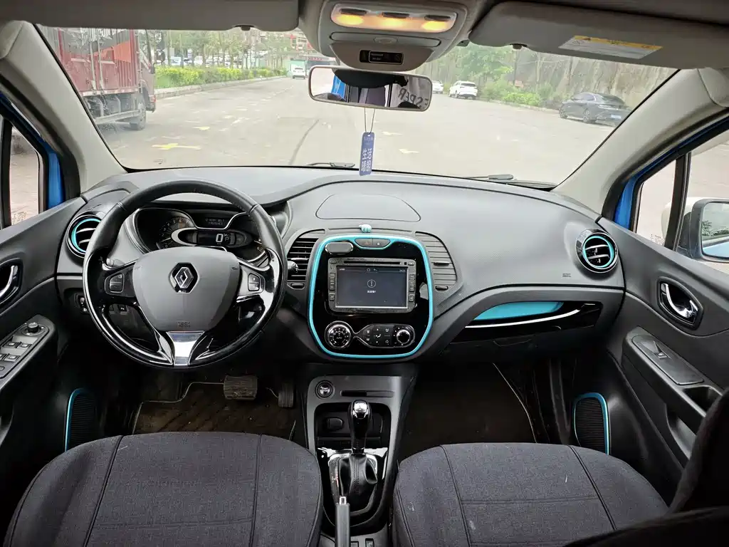 Renault Captur 2016 — фото 7