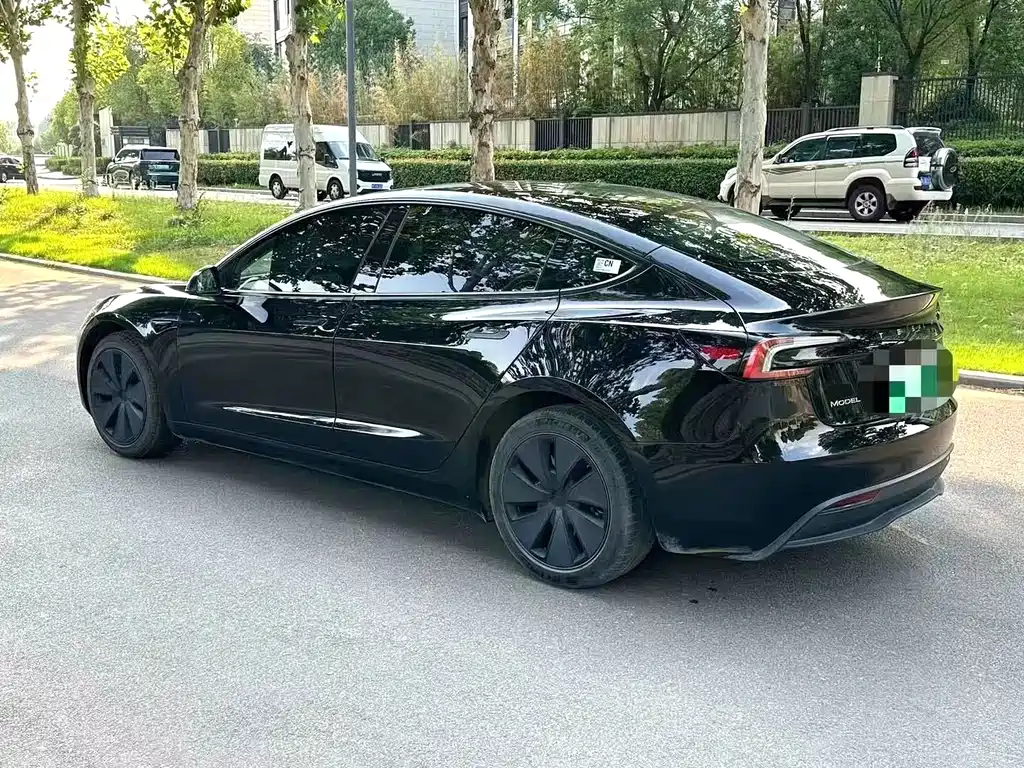 Tesla Model 3 2020 — фото 9