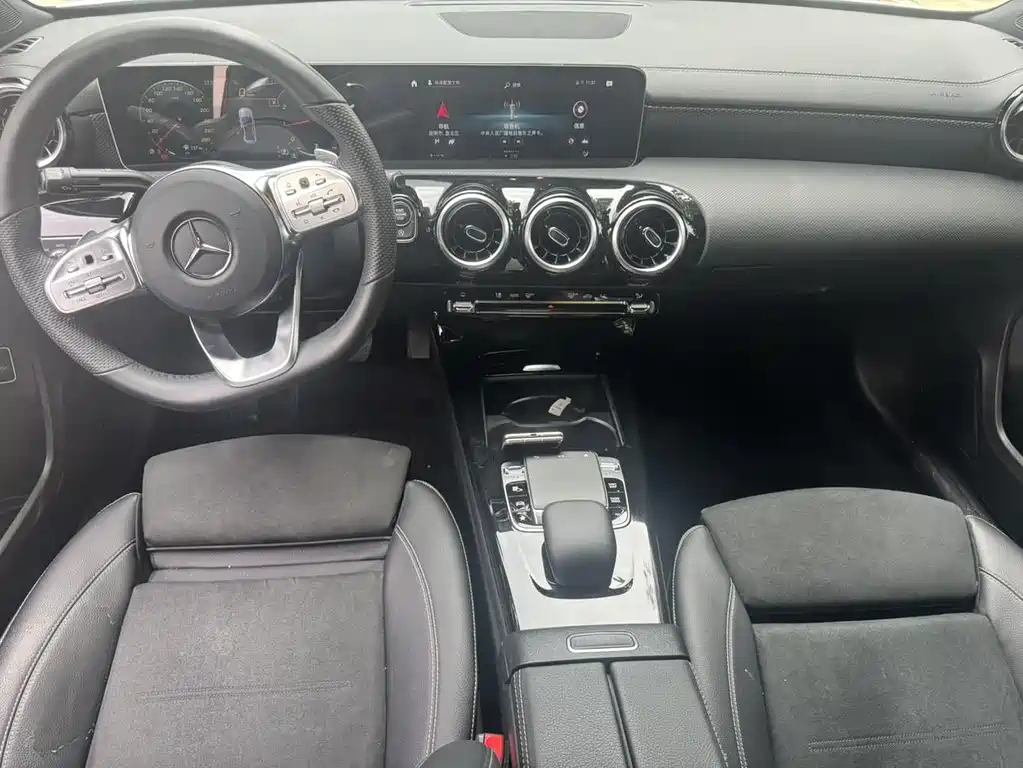 Mercedes-Benz A-Class 2020 — фото 10