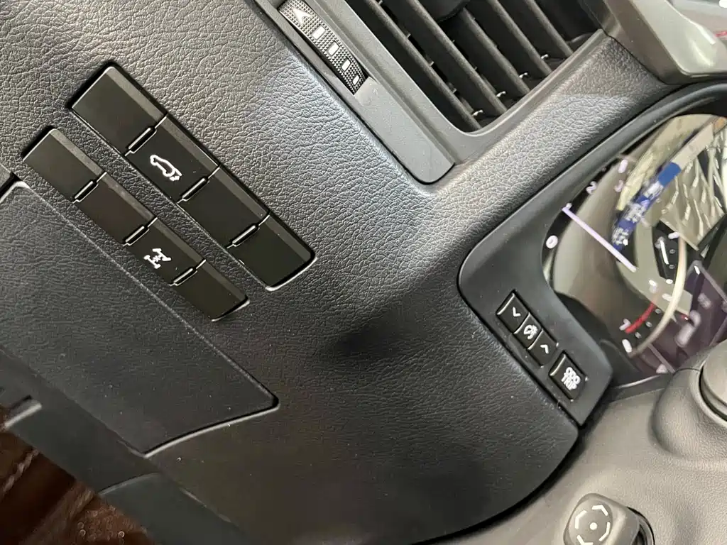Lexus RX 2018 — фото 11