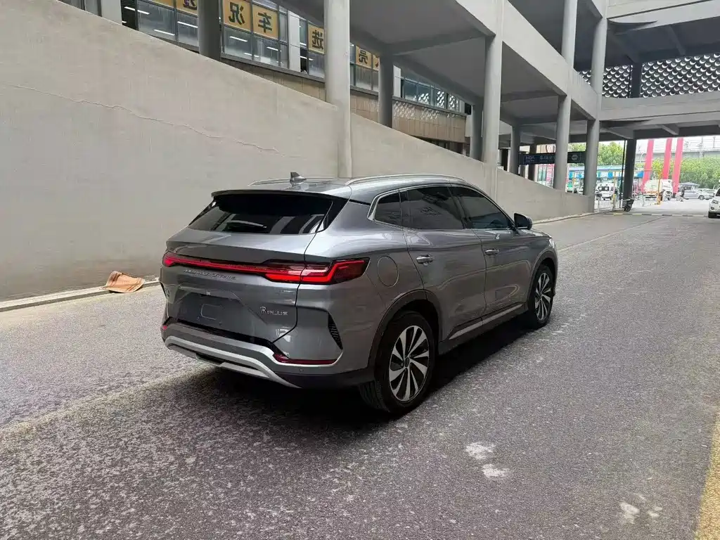 BYD Song PLUS New Energy 2023 — фото 6