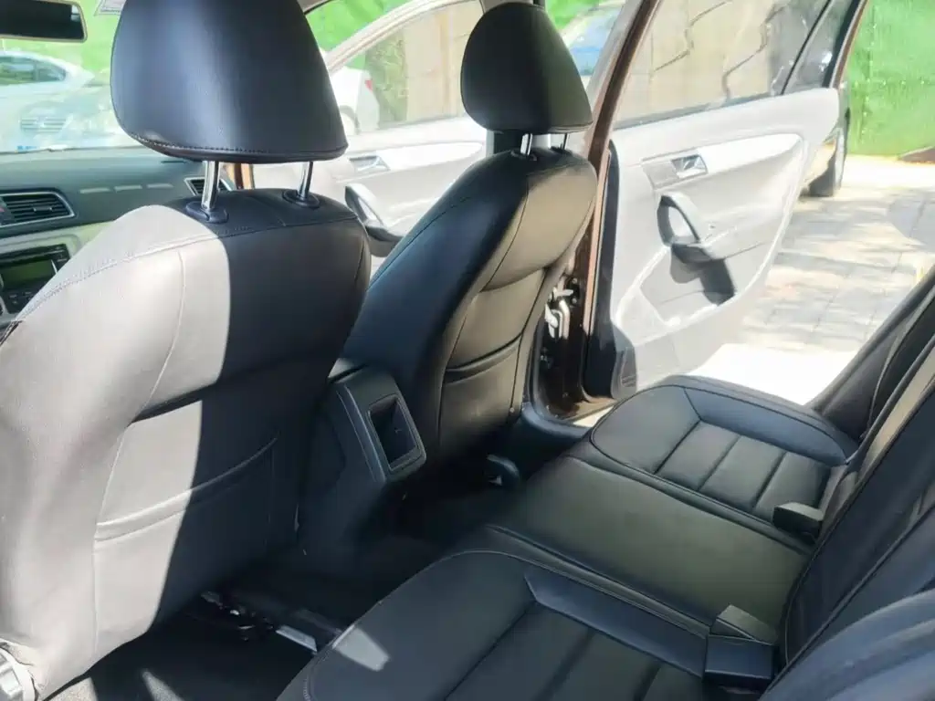 Volkswagen Gran Lavida 2015