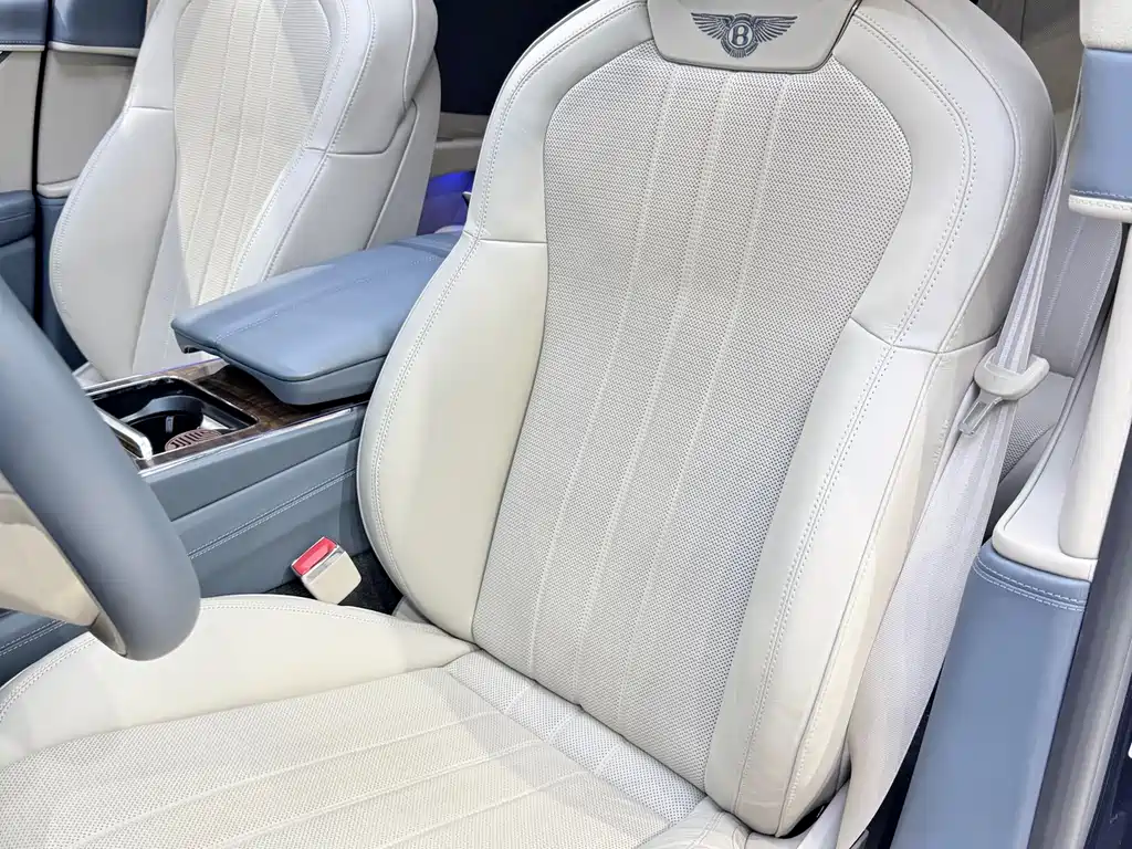 Bentley Flying Spur 2021 — фото 10