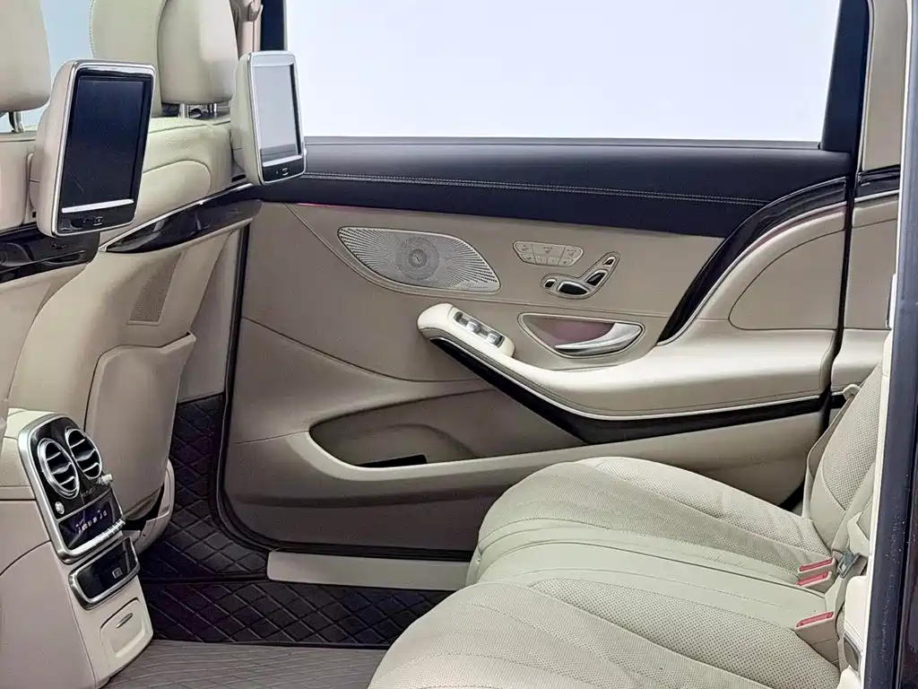 Mercedes-Benz Maybach S-Class 2015