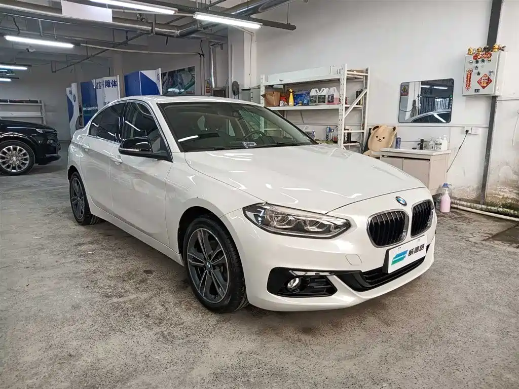 BMW 1 Series 2018 — фото 3