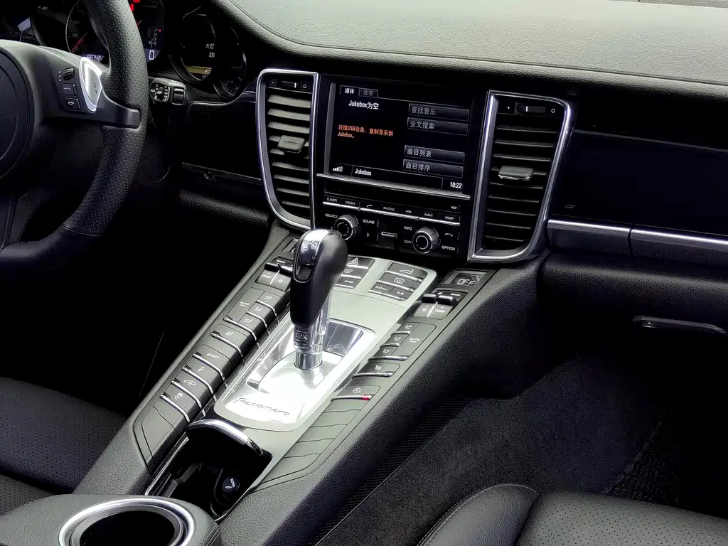 Porsche Panamera 2014 — фото 16