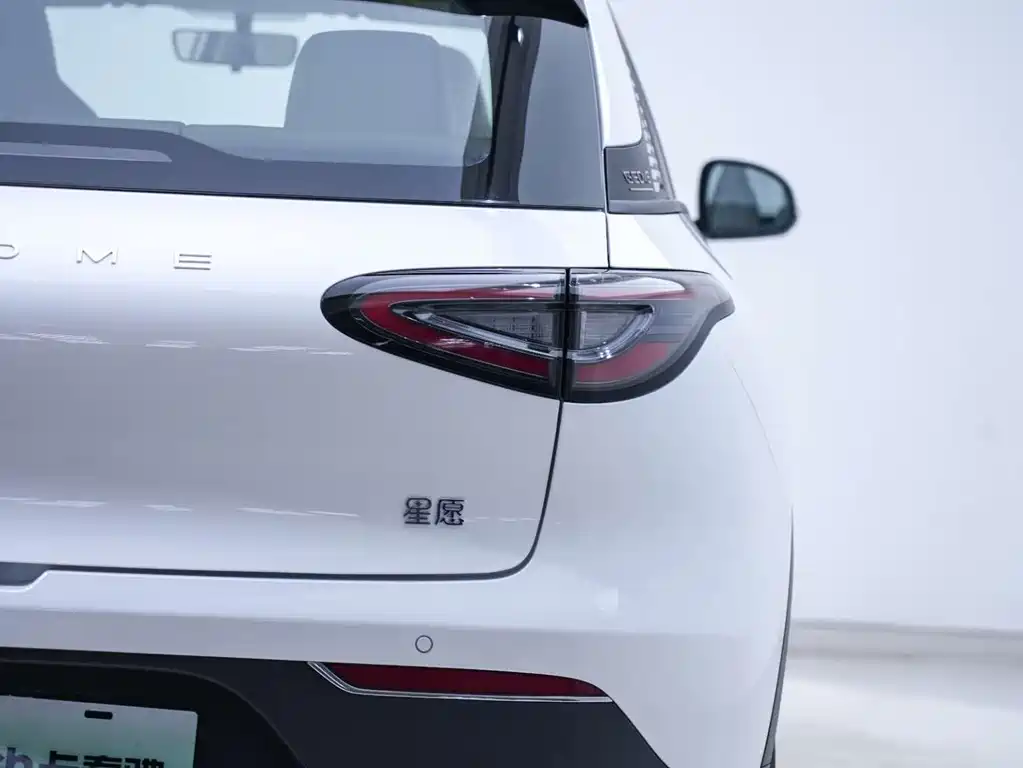 Geely Galaxy Starwish 2025 — фото 14