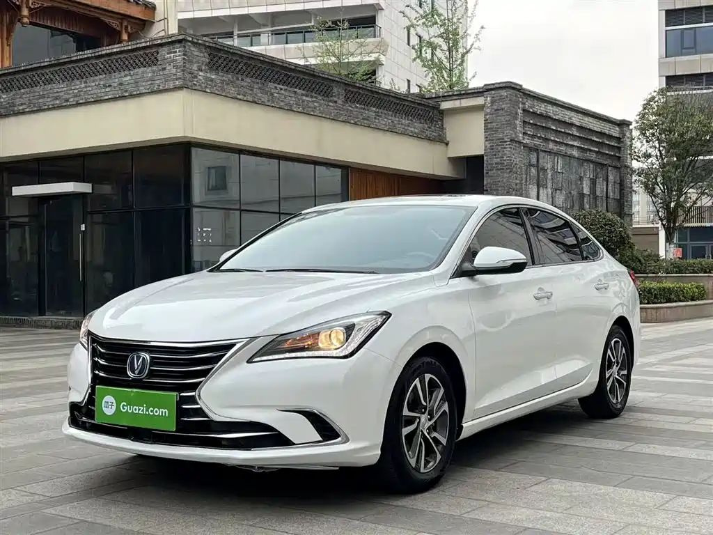 Changan Eado 2018 — фото 2