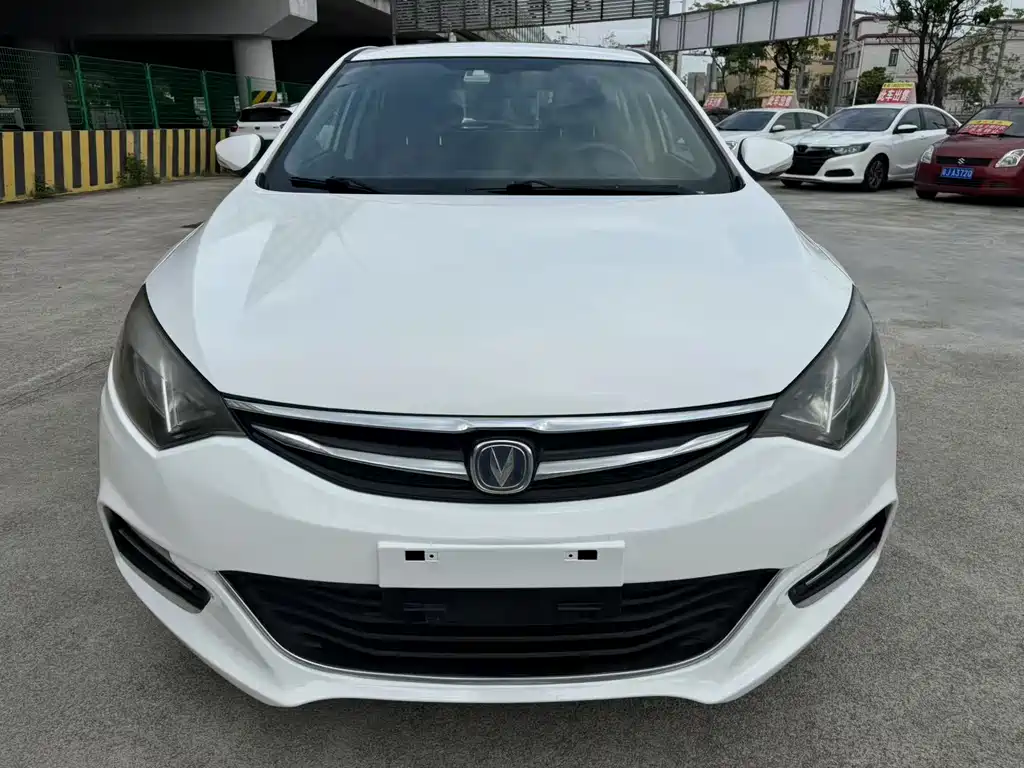 Changan Eado XT 2017 — фото 2
