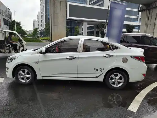 Hyundai Accent 2016