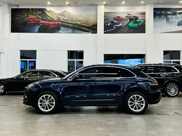 Porsche Macan 2022