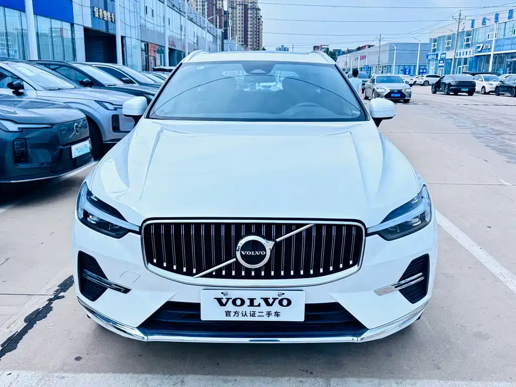 Volvo XC60 2024 — фото 2