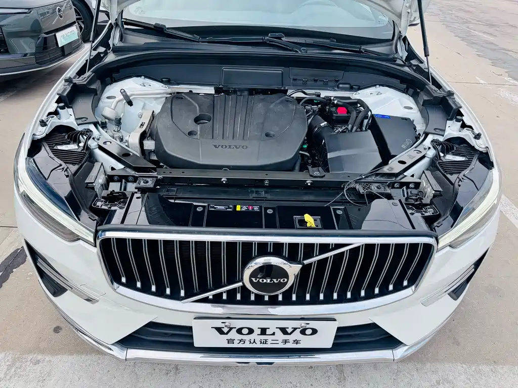 Volvo XC60 2024 — фото 13