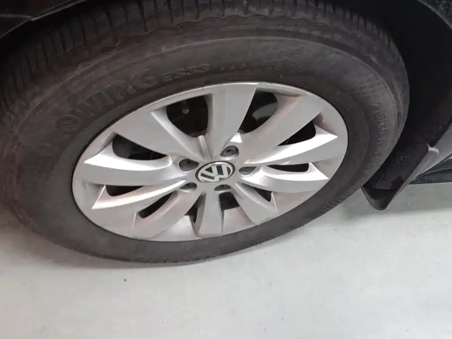 Volkswagen Passat 2014