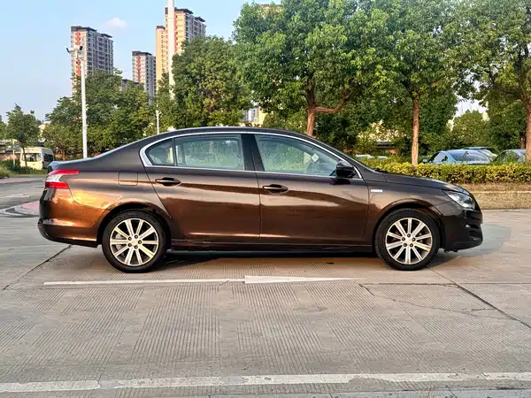 Peugeot 408 2017