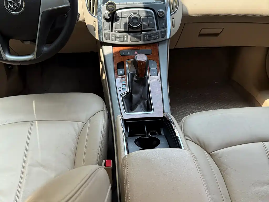 Buick LaCrosse 2013 — фото 10