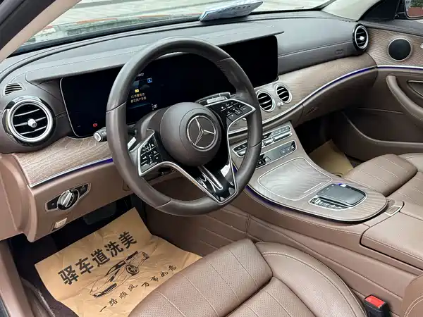 Mercedes-Benz E-Class 2022