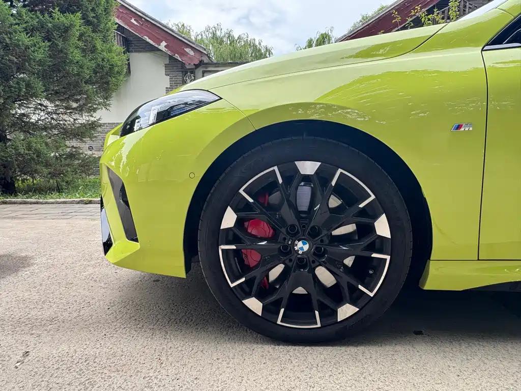 BMW M235L 2025 — фото 14