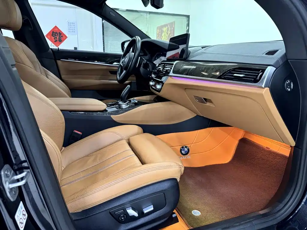 BMW 6 Series GT 2022 — фото 12