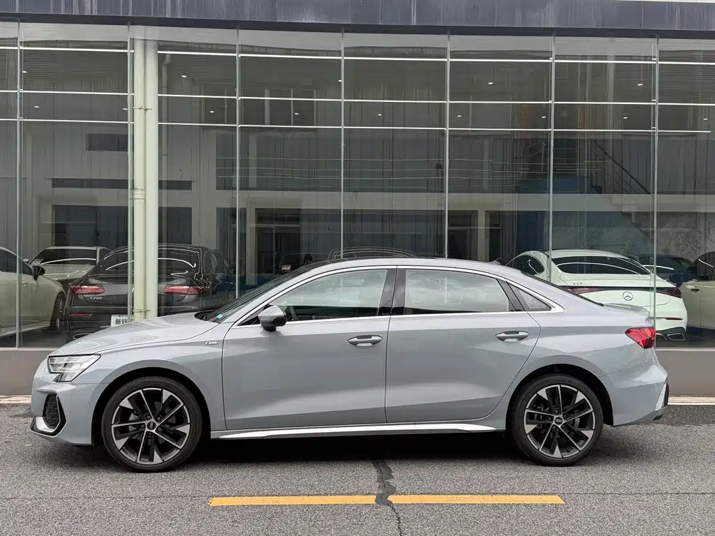 Audi A3 2026 — фото 2
