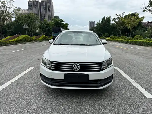 Volkswagen Lavida 2015