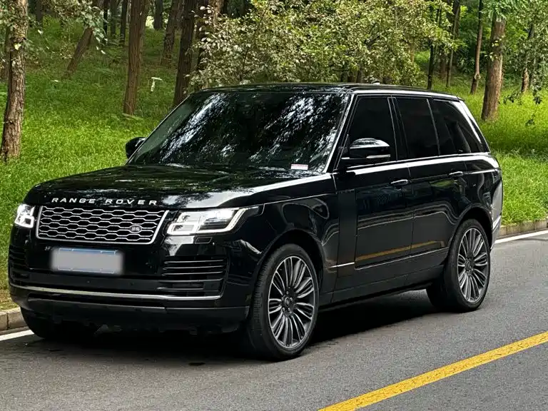 Land Rover Range Rover 2021 — фото 1