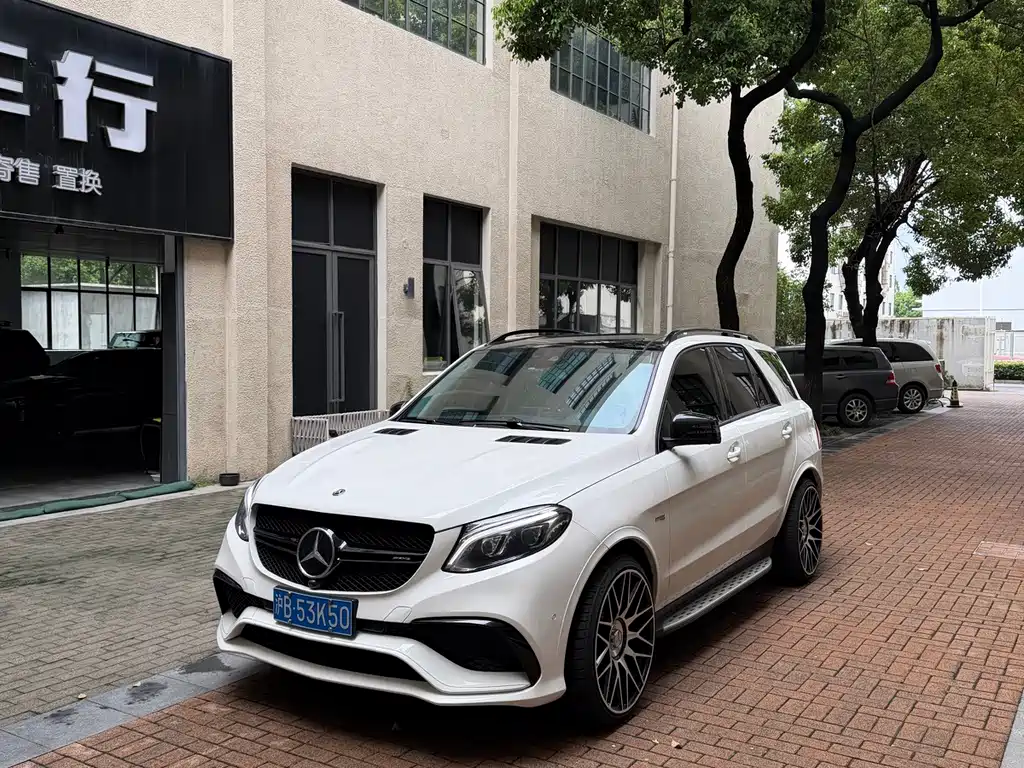 Mercedes-Benz GLE AMG 2017 — фото 1