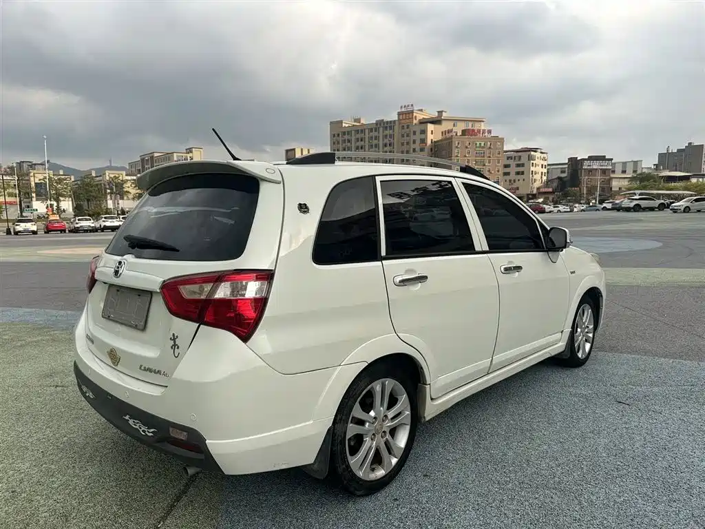 Suzuki Liana A6 2015 — фото 7