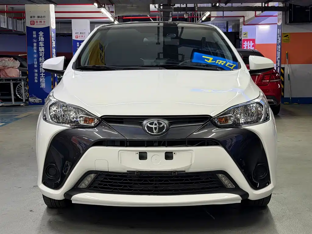 Toyota Yaris L 2022