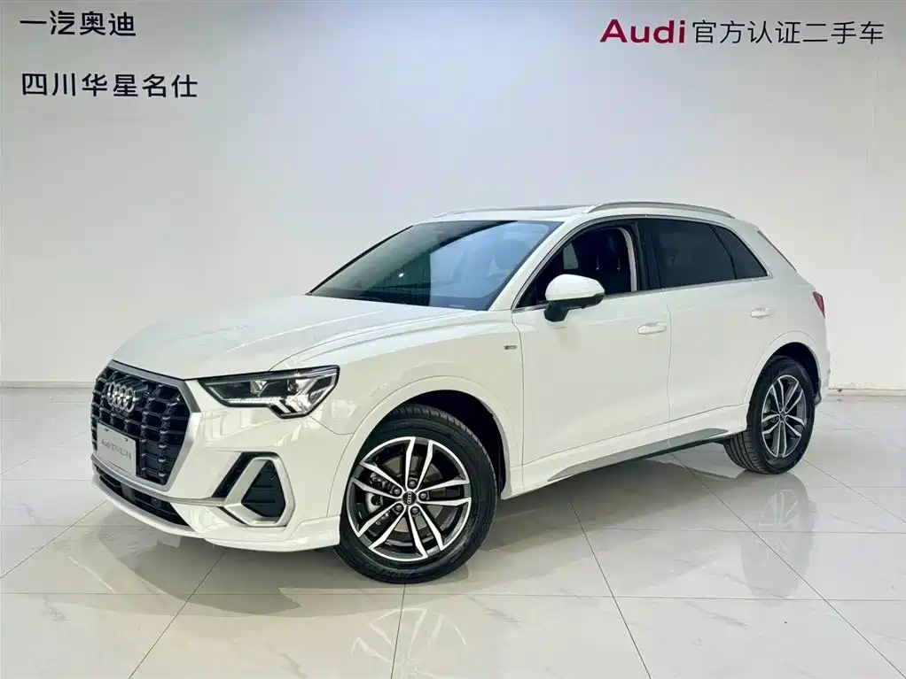Audi Q3 2023 — фото 1