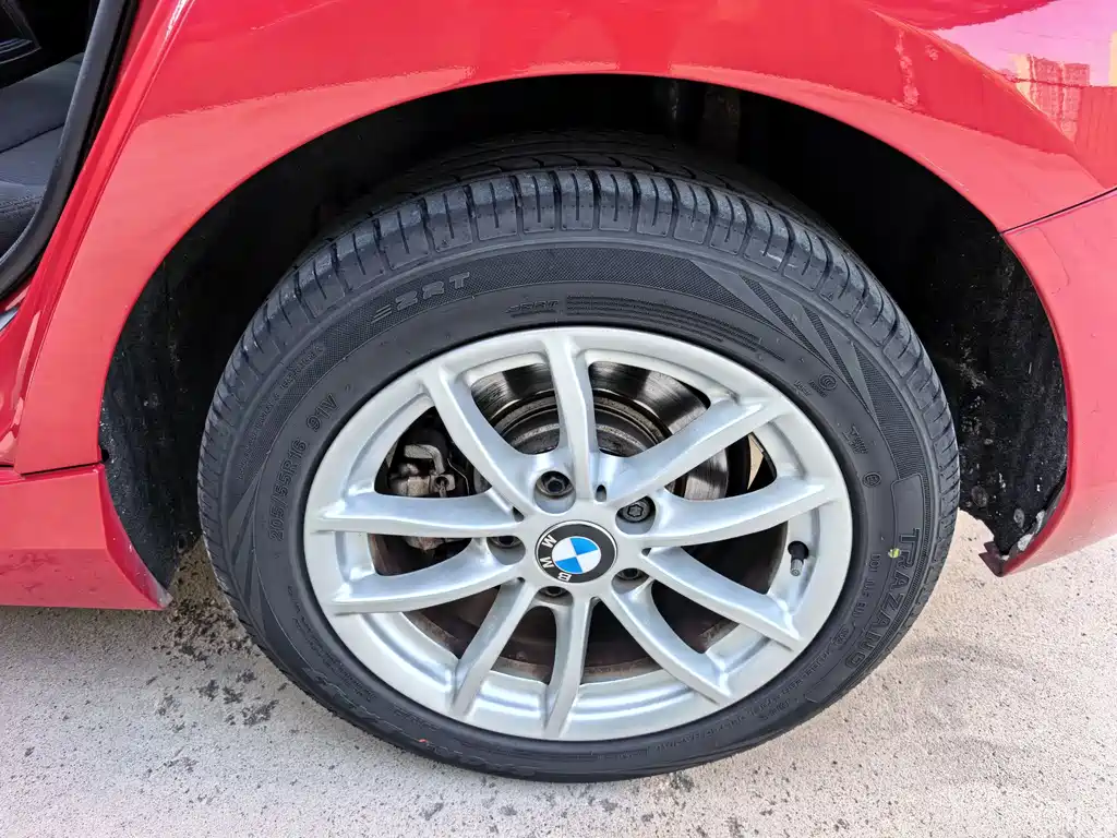 BMW 1 Series 2015 — фото 15