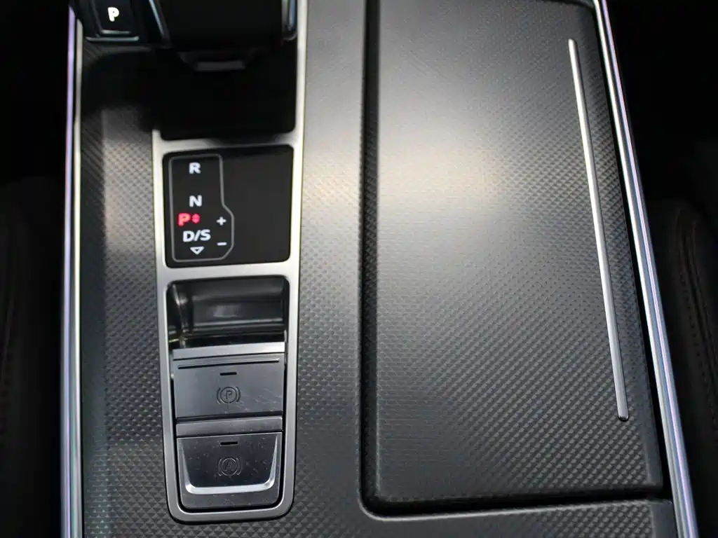 Audi A6L 2024 — фото 13