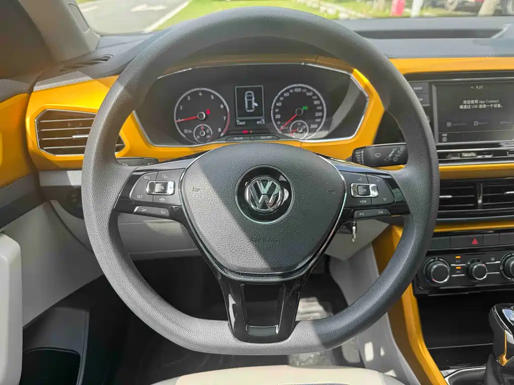 Volkswagen T-Cross 2019 — фото 16