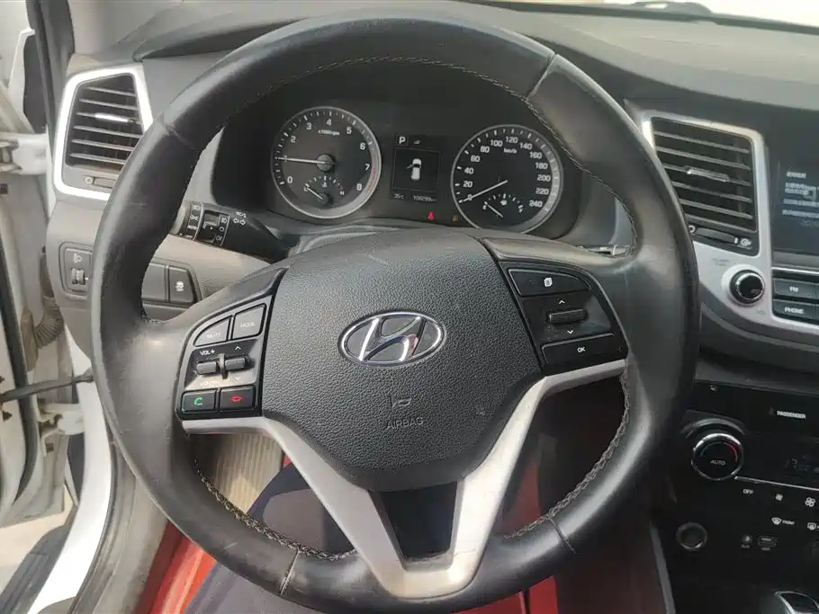 Hyundai Tucson 2018 — фото 14