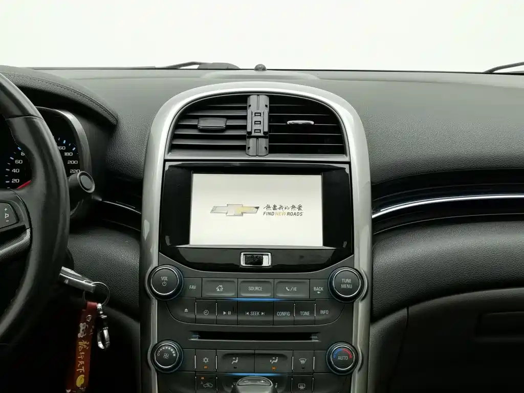 Chevrolet Malibu 2014 — фото 12