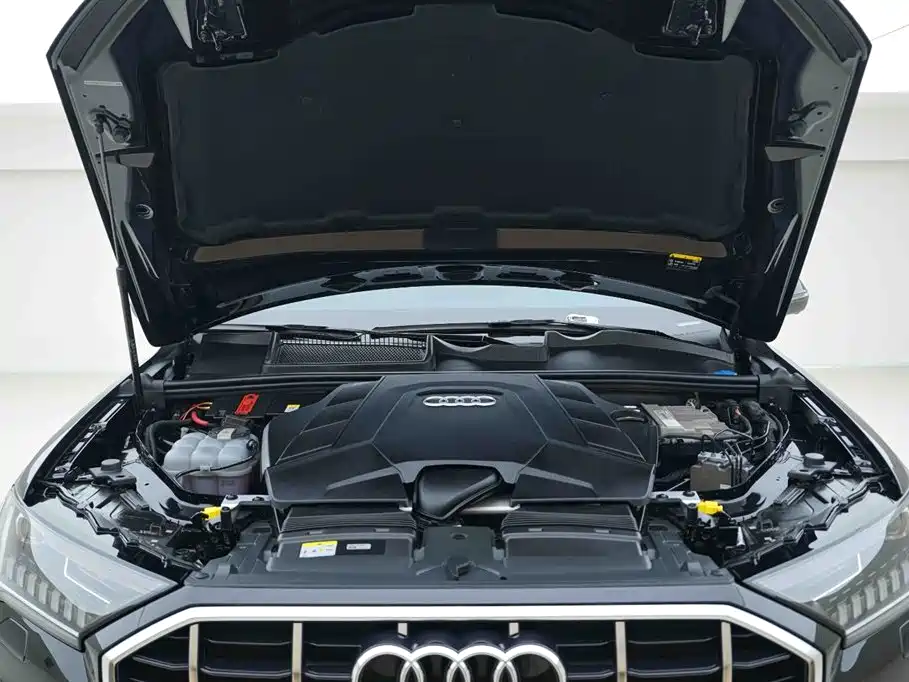 Audi Q7 2021 — фото 6